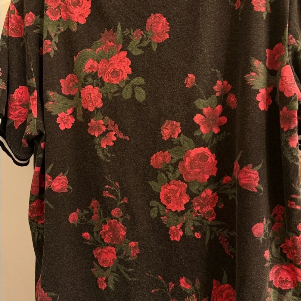 Forever 21 Gray and Pink Floral Top